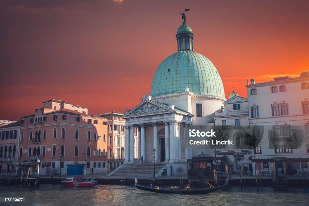 water-channels-in-the-city-of-venice-stock-photo-download-image-now