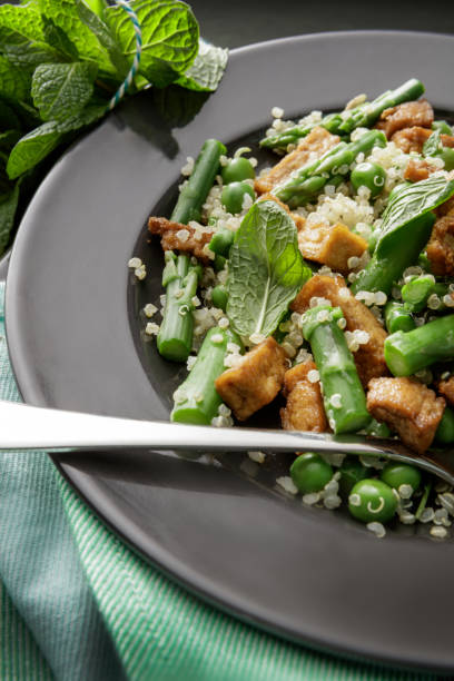 istock Salads: Quinoa Salad with Tofu, Asparagus, Arugula, and Mint 1172162678