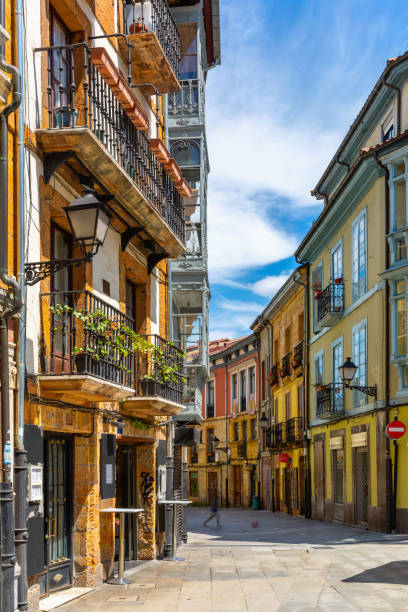 istock Oviedo street view 1172167777