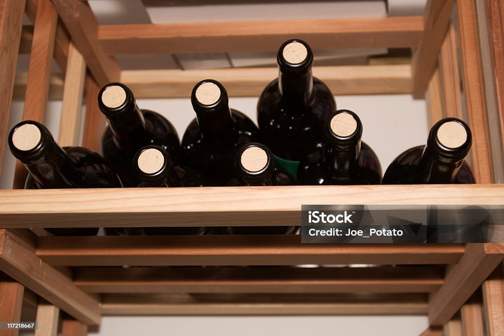 Wine Rack - Lizenzfrei Alkoholisches Getränk Stock-Foto