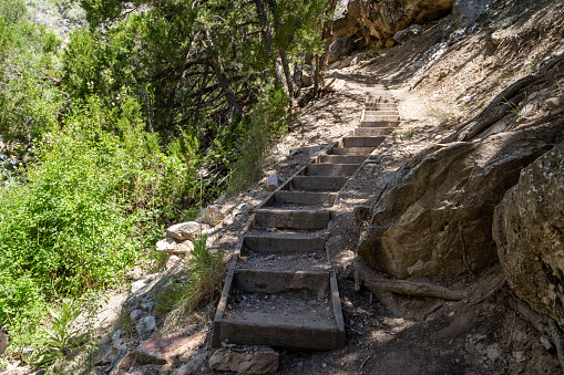 Final steps leading up the Goldbug Hot Springs (Elk Bend) trail in Idaho