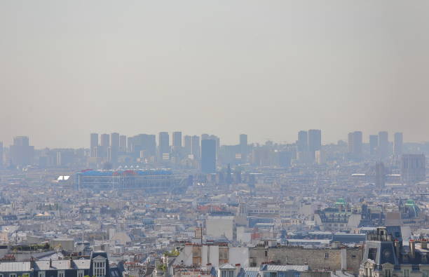 istock Skyscraper downtown cityscape Paris France 1172248296
