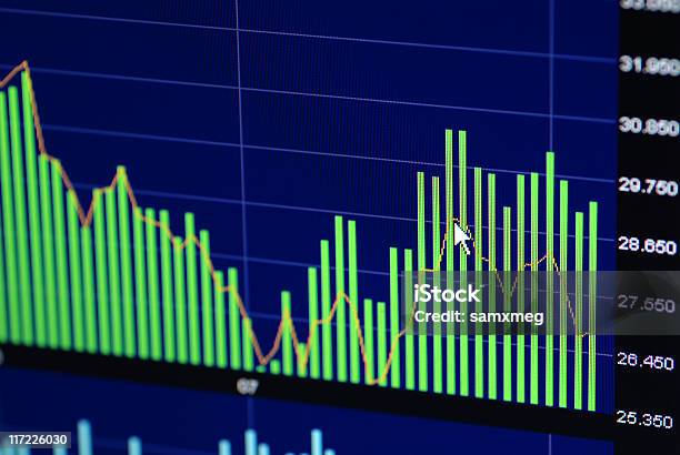 Gráfico De Stock - Fotografias de stock e mais imagens de Cifras Financeiras - Cifras Financeiras, Crescimento, Dado de Bolsa de Valores