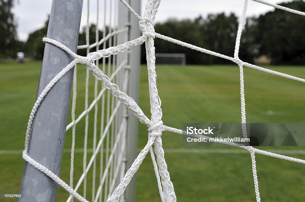 Primer plano de la red, en un gol de fútbol - Foto de stock de Aire libre libre de derechos