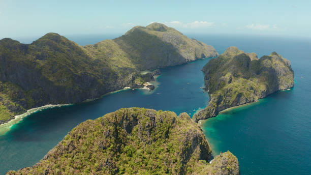 istock Seascape with tropical islands El Nido, Palawan, Philippines 1172289657