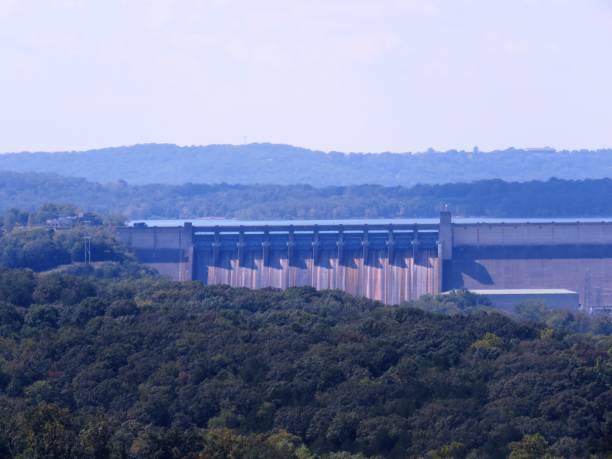 istock Table Rock Lake Dam, Branson, Missouri--White River 1172315401