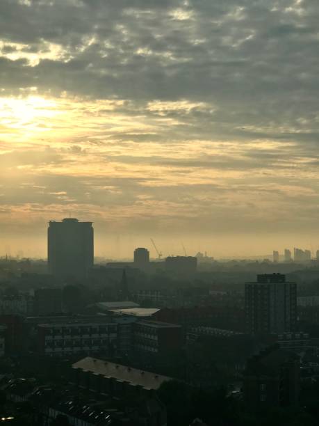 istock London Waking Up 1172316655