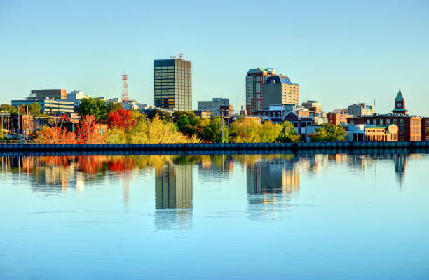 istock Autumn in Manchester, New Hampshire 1172343489