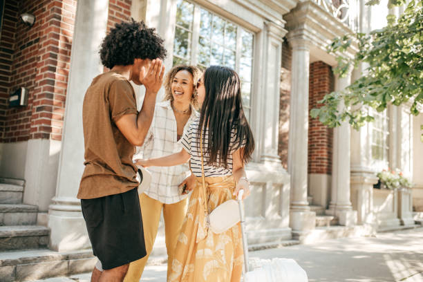 istock Meeting your friends 1172353853