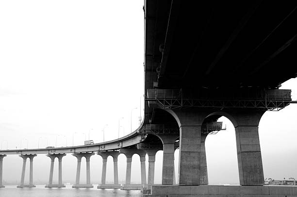 сан-диего, мост коронадо arc - coronado bay bridge стоковые фото и изображения