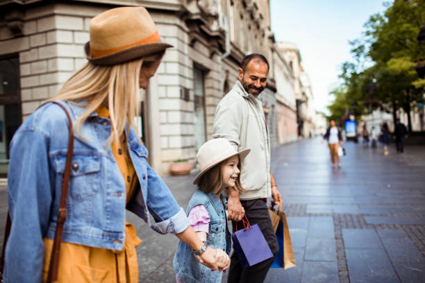 istock Family Shopping 1172385411