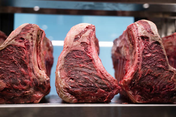 dry aged meat - dry aged imagens e fotografias de stock