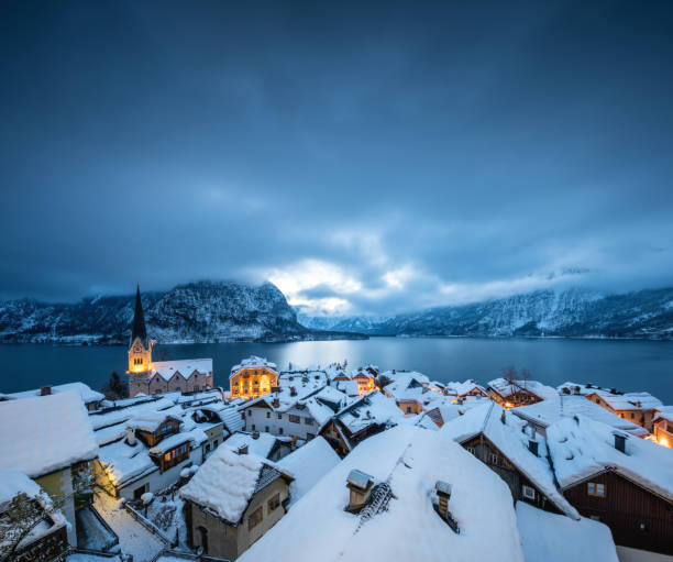 istock Morning In Hallstatt 1172396141
