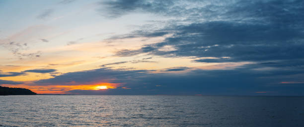 istock Sunset on the sea 1172399854