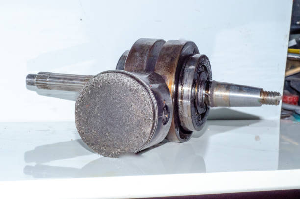 istock crankshaft bearing overheating and piston Impact marks 1172400841
