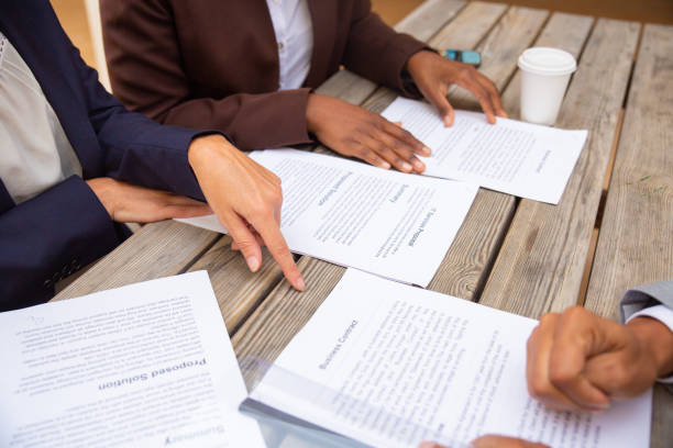 istock Businesspeople discussing agreement terms 1172443735