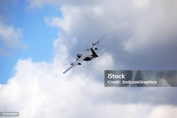 Foto de Air Force Transport De e mais fotos de stock de Asa de aeronave - Asa de aeronave, Avião, Avião Militar