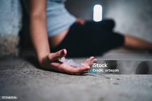 Young Woman Overdosed Stock Photo - Download Image Now - Drug Overdose, Drug Abuse, Heroin