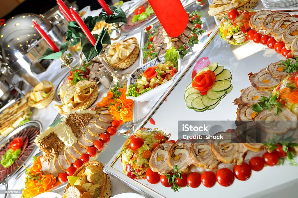 Arreglo decorativos de la cena en el restaurante. - Foto de stock de Alimento libre de derechos