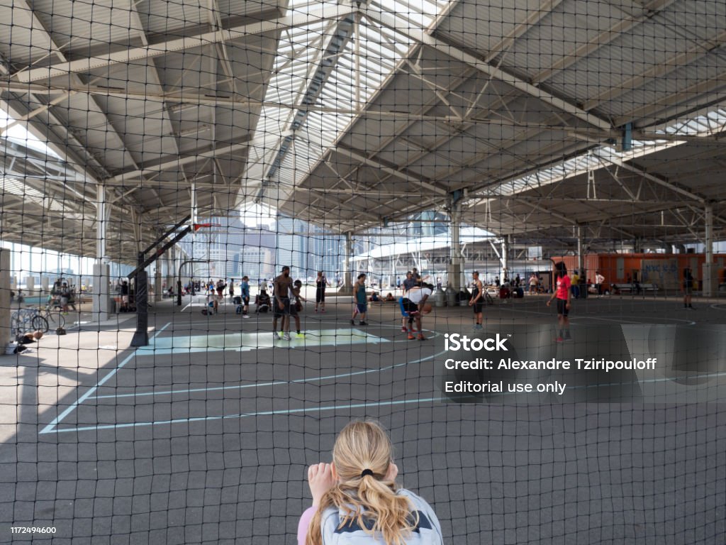 Brooklyn Bridge Park Pier 2 Basketball Courts Stock Photo Download Brooklyn Bridge Park Pier 2 Basketball Courts Stock Photo Download