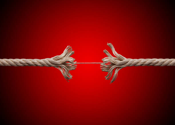 frayed rope about to break - rope frayed emotional stress breaking imagens e fotografias de stock