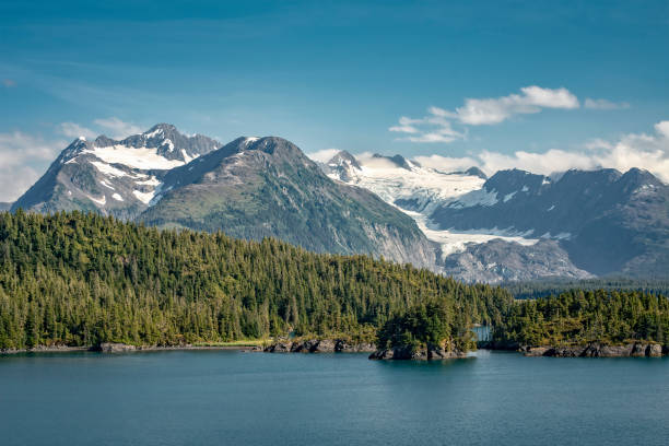istock Mountain Majesty in Alaska 1172563893