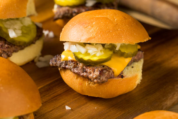 istock Homemade Beef Cheeseburger Sliders 1172589451