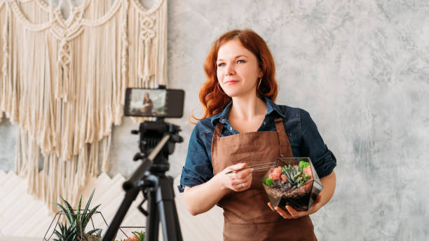 istock florist video blog woman gardening online tutorial 1172612533