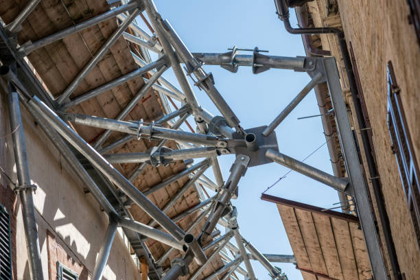 istock Architecture of Italy, Marche: Structural support frame for earthquake damaged building in San Ginesio 1172669185