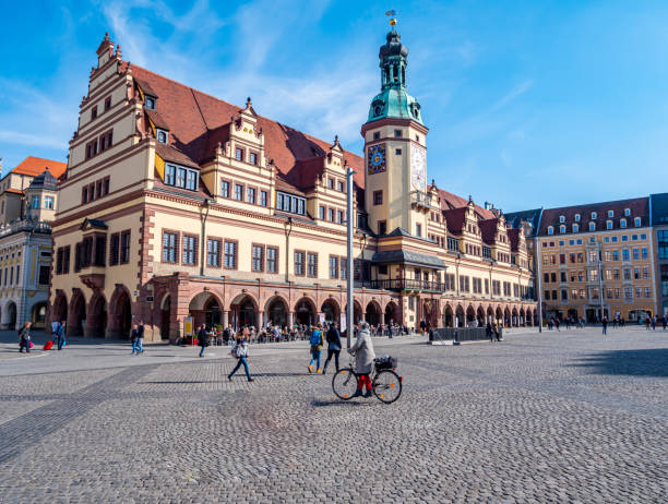 ratusz staromiejski lipsk z targowiskami - famous place germany town summer zdjęcia i obrazy z banku zdjęć