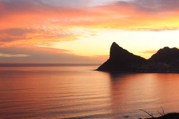 istock Hout Bay and Chapmans Peak Sunset 1172711836