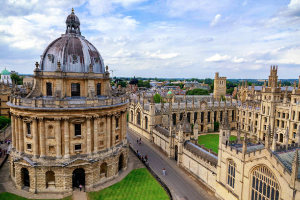 University of Oxford City in Oxfordshire England Radcliffe Camera iconic landmark in Oxford, University of Oxford City in Oxfordshire England oxford university photos stock pictures, royalty-free photos & images