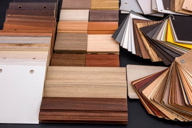 istock Wooden sampler of different colors on the table 1172725553
