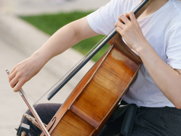istock Street musician 1172786609