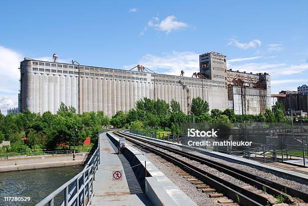 Зерно Silos — стоковые фотографии и другие картинки Монреаль - Квебек - Монреаль - Квебек, Внешний вид здания, Мука