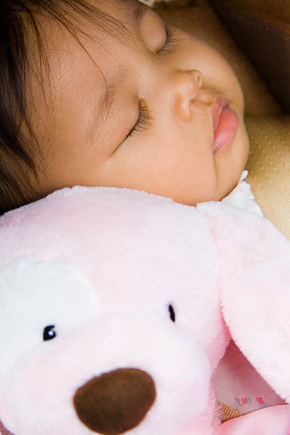 istock Baby Girl 117280545