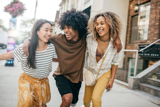 istock Enjoying summertime with friends 1172836022