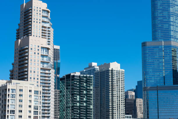 istock Skyline Scene in River North Chicago 1172838908