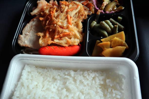 Safe home delivery bento that supports people who work every day