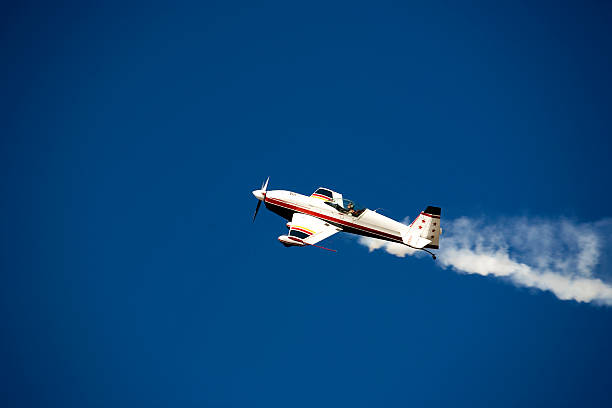 staudacher s- 600-12 - stunt stunt plane airplane small 뉴스 사진 이미지