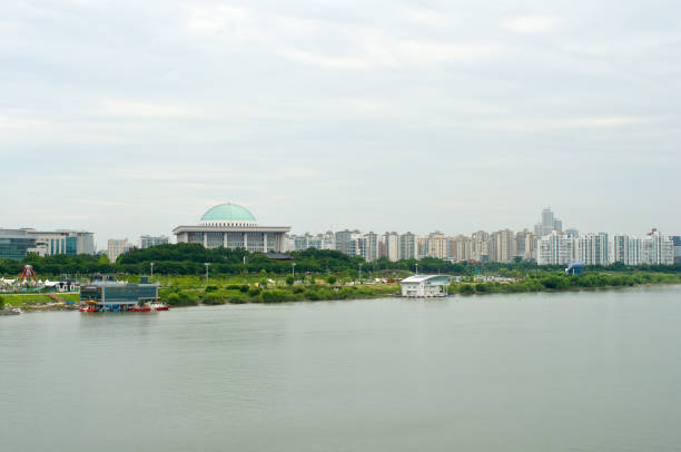 hangang rzeki w seulu w lecie w korei - hangang beach zdjęcia i obrazy z banku zdjęć