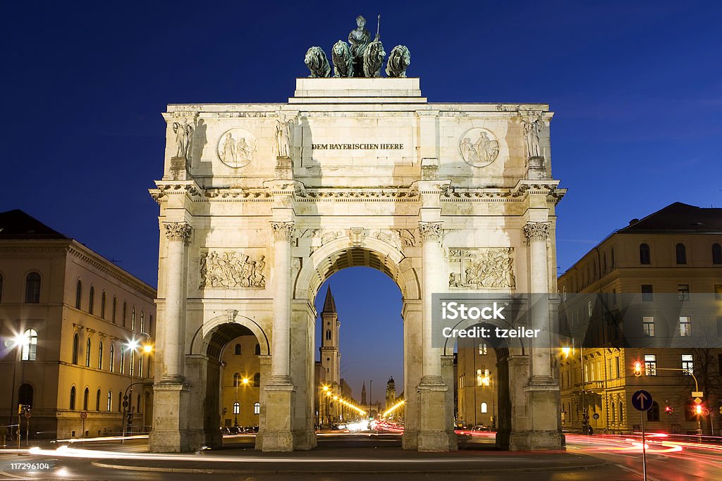 Victoria puerta, Munich - Foto de stock de Alemania libre de derechos