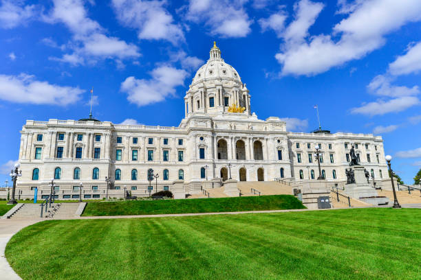 istock Minnesota Capitol Building in St. Paul, Minnesota 1172965344