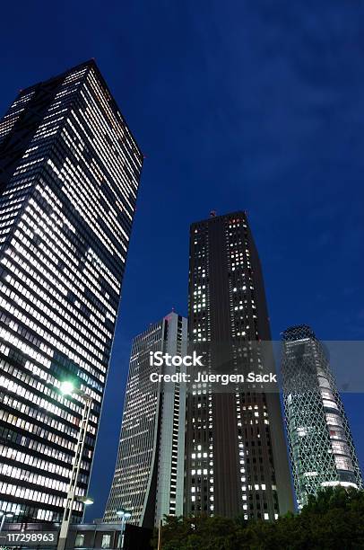 신주쿠 초고층 0명에 대한 스톡 사진 및 기타 이미지 - 0명, 고층 건물, 기업 비즈니스