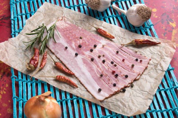 훈제 베이컨 조각 - pancetta 뉴스 사진 이미지