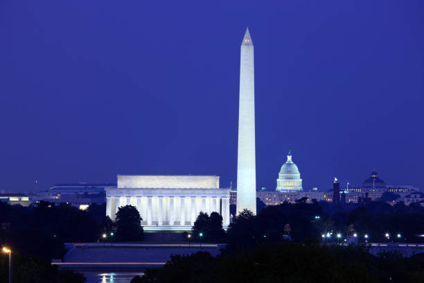 istock Night view of Washington DC with lights 117299831