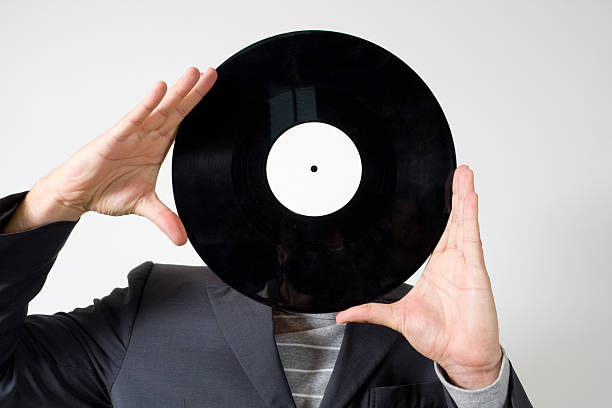 istock The suit man and vinyl. 117313199
