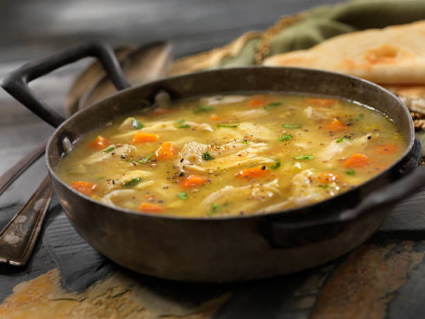 istock Mulligatawny Soup with Naan 1173153975