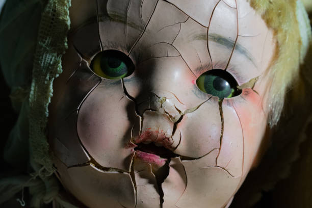 istock SOULlesss | Antique Baby Doll Face 1173193841