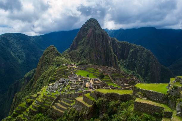 istock Old city town Machu Picchu 1173203045